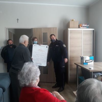 Policjanci uczyli seniorki ze „Srebrnej Podkowy” jak nie dać się oszukać
