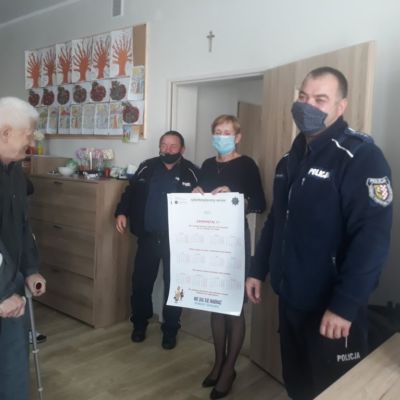 Policjanci uczyli seniorki ze „Srebrnej Podkowy” jak nie dać się oszukać