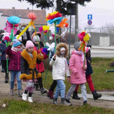 Wielka radość, piękne kolory i ogromne zaangażowanie – to wszystko towarzyszyło najmłodszym mieszkańcom Wińska
