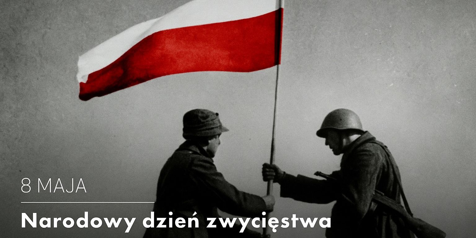 Żołnierze trzyma biało-czerwoną flagę Polski